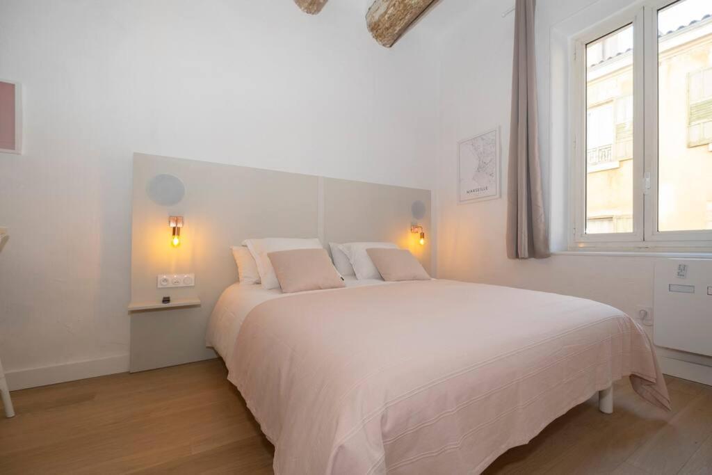 Apartment Designs Vieux Port Marseille